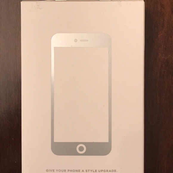 Michael Kors Gold iphone case with stone detail - Picture 4 of 4